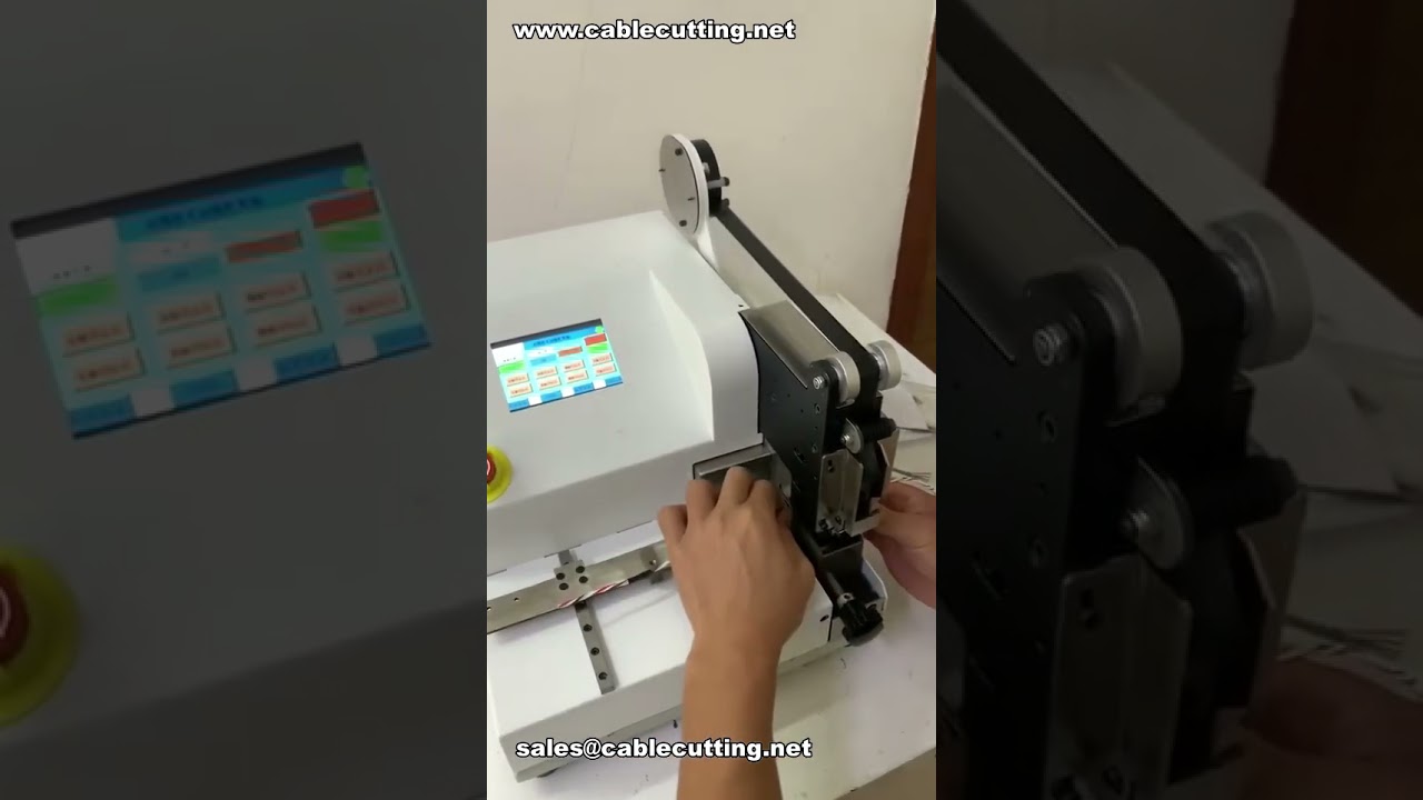 آلة التثبيت الموضعي وتغليف الأسلاك الكهربائية للسيارات في ورشة المصنع