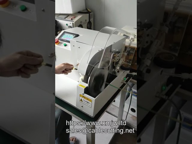 آلة لف وقطع شريط PVC الدوار المستمر للكابلات والأسلاك - أتمتة متقدمة