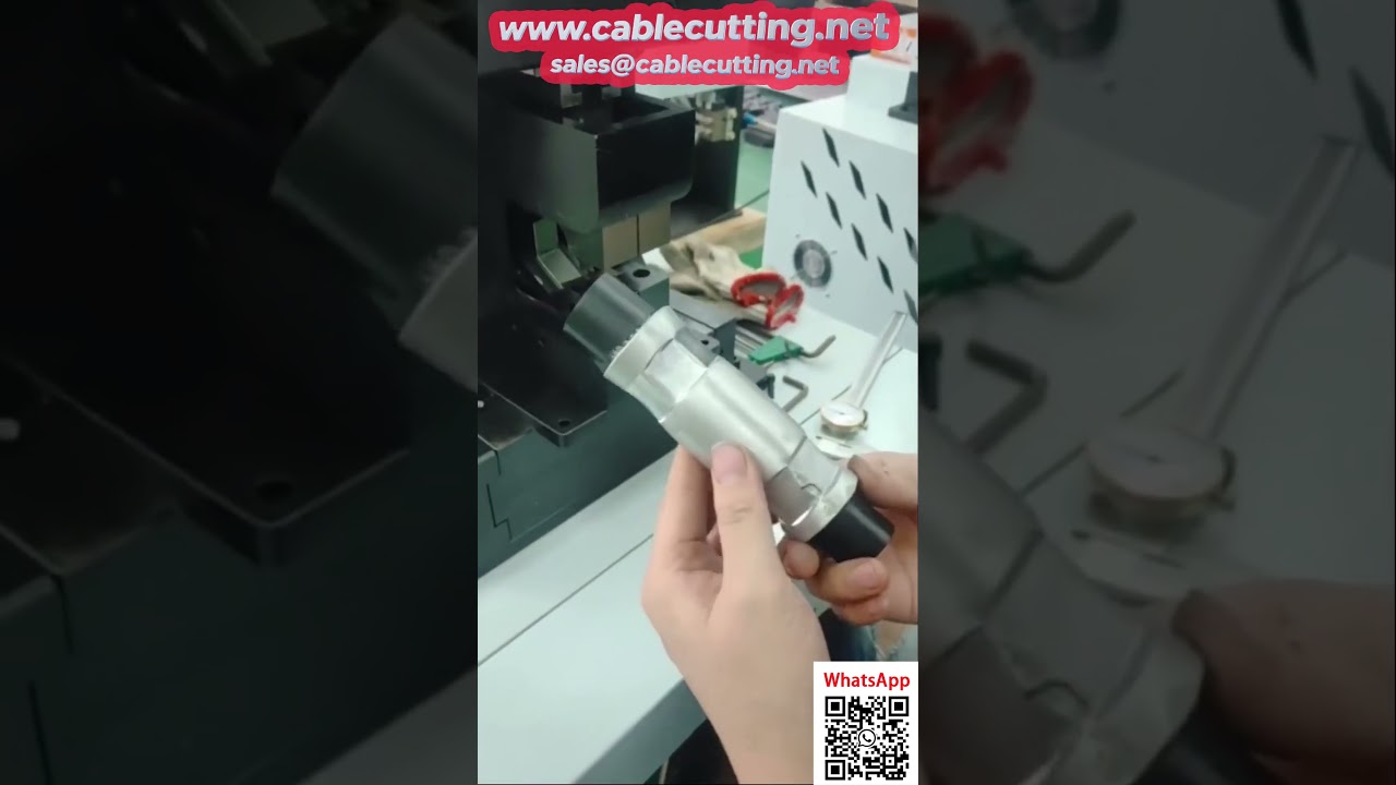مكبس كريب servo بقوة 30 طن - دقة عالية في التوصيلات الكهربائية
