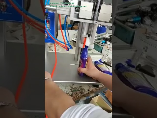 آلة غلق وقفل الزجاجات البلاستيكية الصغيرة يدوية التشغيل